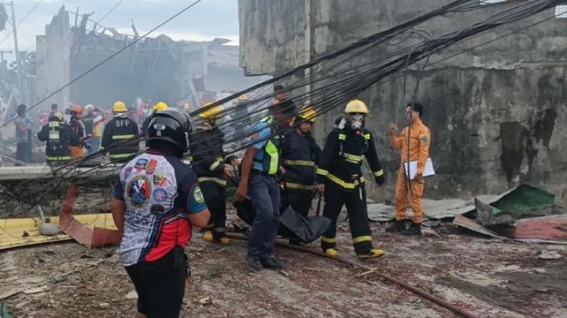 Philippines firecracker depot blast leaves five dead 