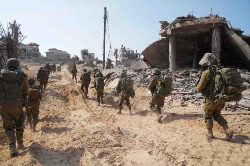 Israel says troops operating 'in the heart of Gaza City'
