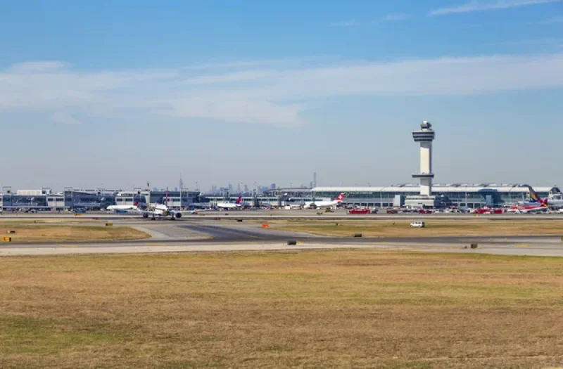 Frankfurt airport warns of disruptions due to  system fault