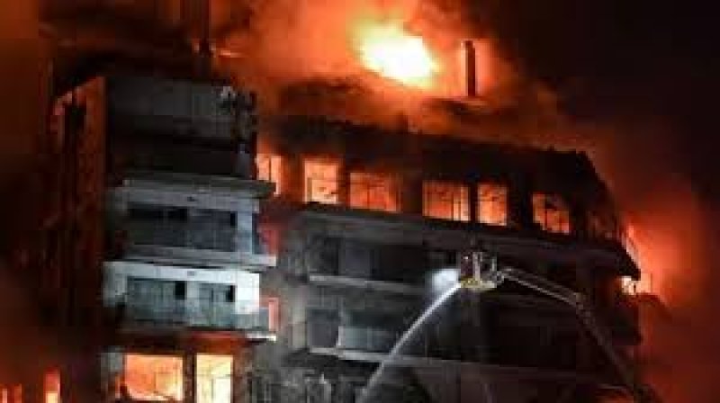 Four killed as blaze engulfs apartment block in Spain