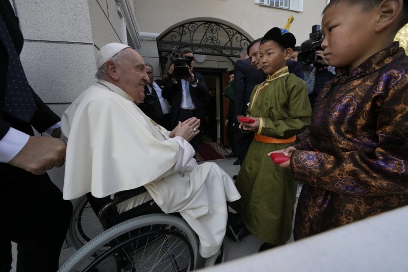 Pope Francis opens clinic on 1st papal visit to Mongolia.