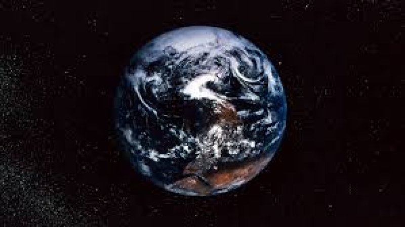 Polar ice is melting and changing Earth&rsquo;s rotation
