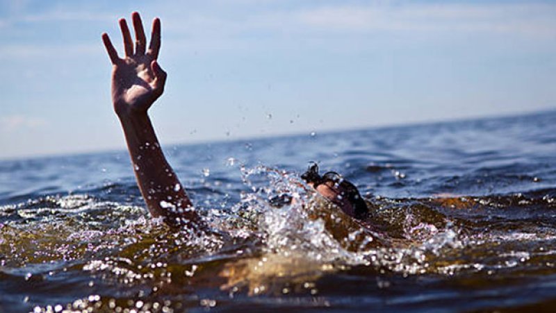 Person goes missing in Pasikuda beach, search underway