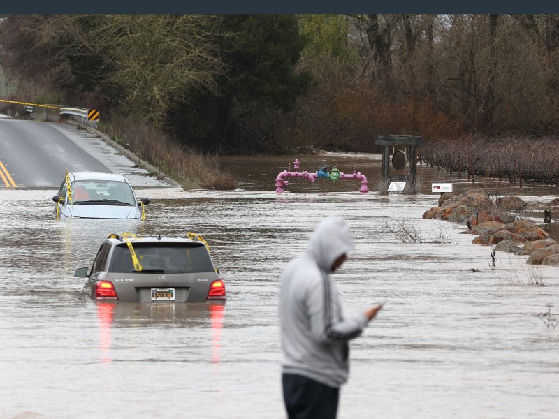 US Hit By Tornadoes, Blizzards And Flooding 