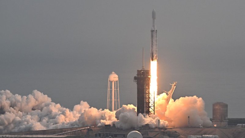 Psyche mission launches as NASA&rsquo;s 1st  trip to a metal world