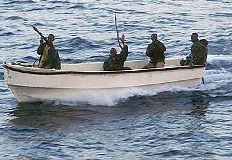 Sri Lankan fishermen captured by Somali pirates rescued 