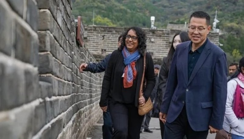 PM Harini visits Great Wall during China tour