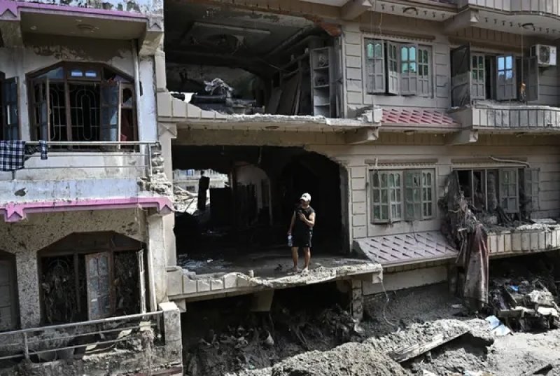 Earthquake strikes Nepal days after devastating floods