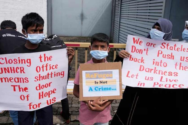 Rohingya refugees in SL protest planned closure of UN office