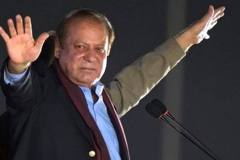 Pakistan SC clears last hurdle for ex-PM Sharif's re-run