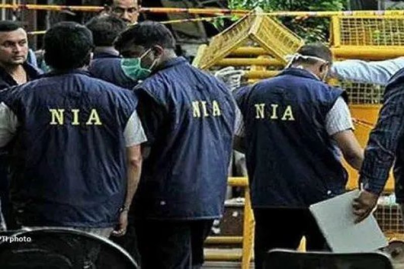 Charge sheet filed against 4 in SL human trafficking case
