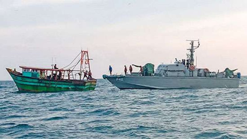 Navy brings drug-hauling fishing vessel to Dikowita Harbour