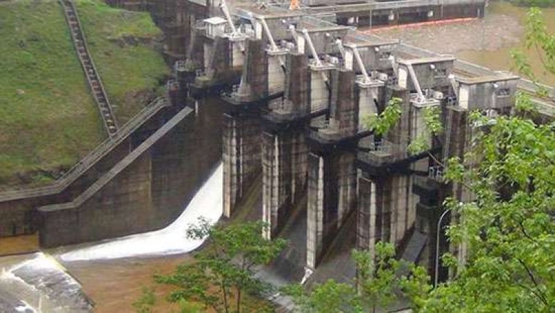 Sluice Gate of upper Kotmale reservoir opened 