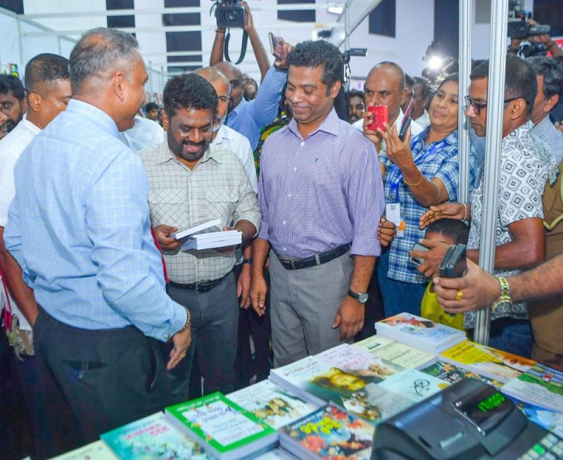 President visits the "Colombo International Book Fair"