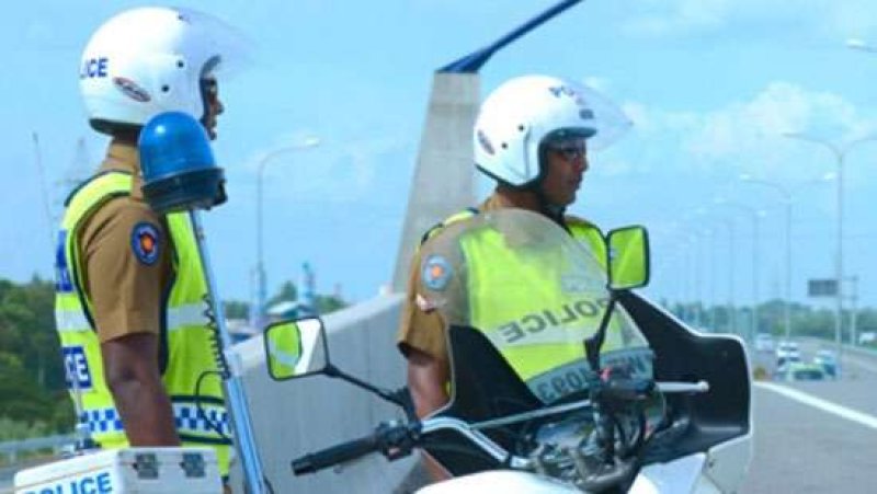 Police warned over rejecting digital insurance cards