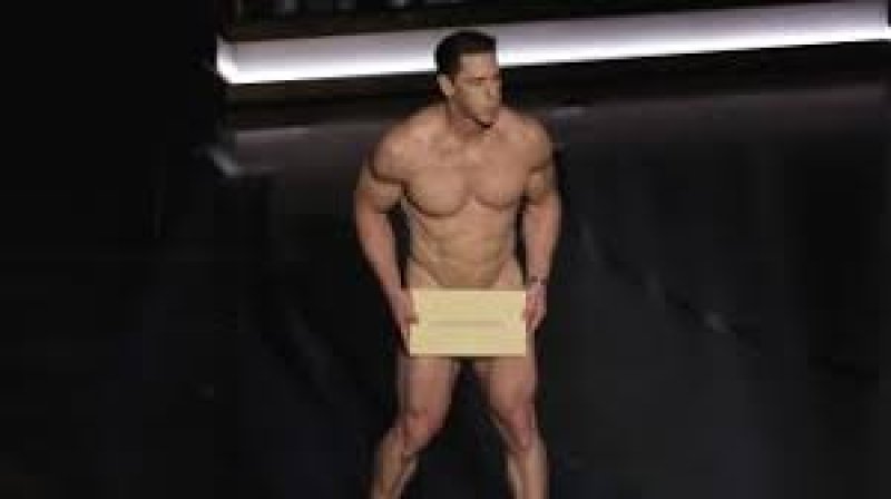 Oscars - John  bares it all to present Best Costume design 