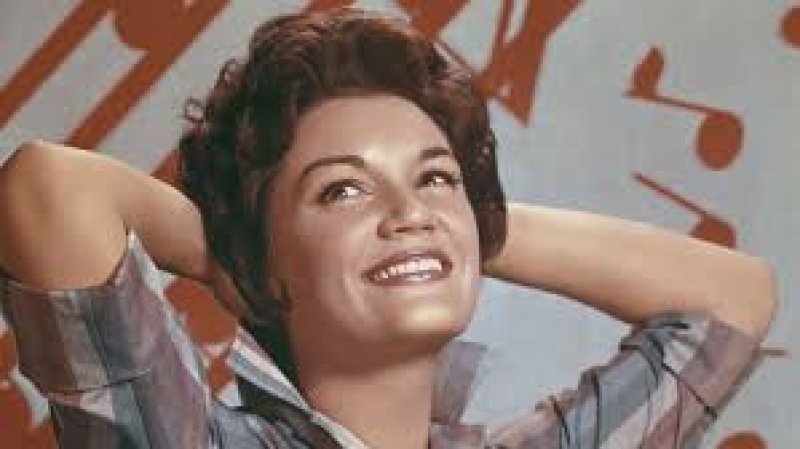 Connie Francis: Pretty Little Baby singer dies at 87