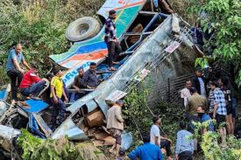 14 Dead after Bus Plunges into Indus River in  Pakistan