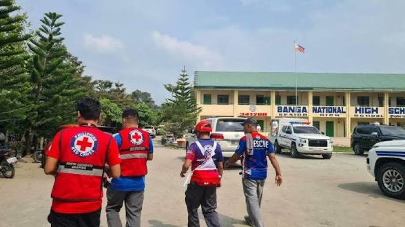 Philippines school shooting killed three,several  injured