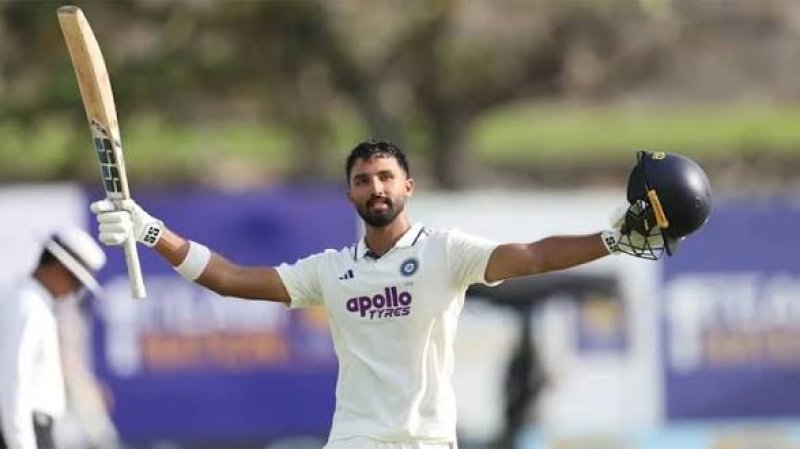 India reach 300 for 5 as Padikkal hits century on day one