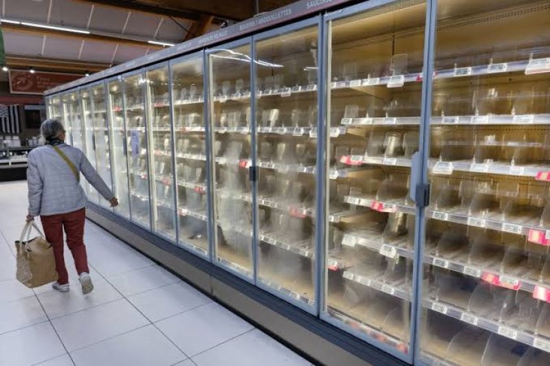 Hackers heat French supermarket fridges, sparking fires