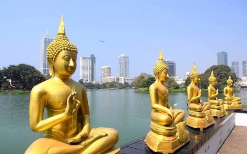 Sacred Buddha relics to be displayed at Gangaramaya temple