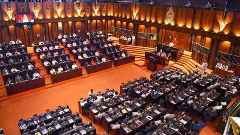 Commotion in Parliament over issues at economic centres