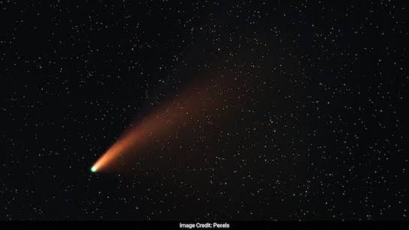Comet similar to 3I/ATLAS fast moving towards earth