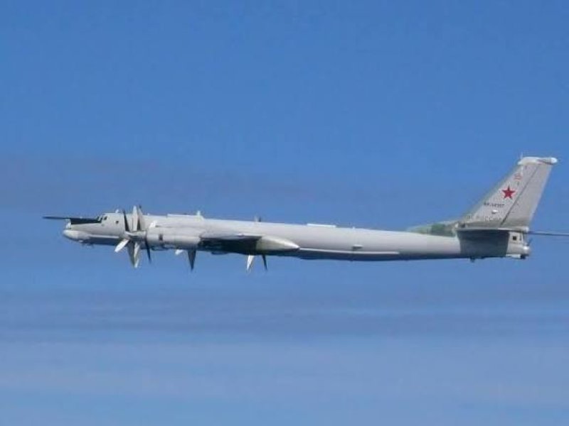 Russian bombers join Chinese air patrol near Japan 