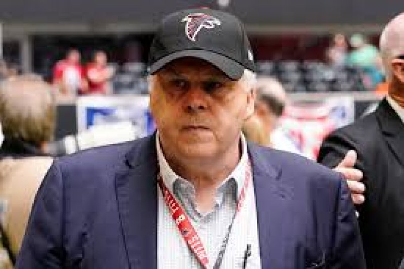 FedEx Founder Fred Smith Dies At 80