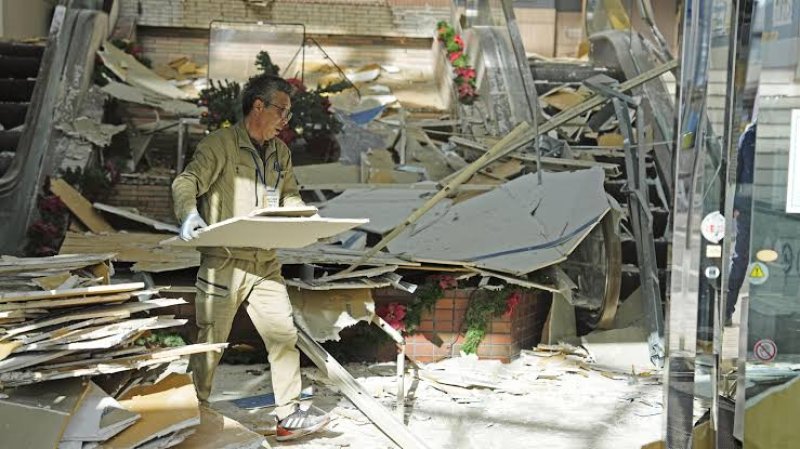 50 injured, dozen buildings collapse in 7.1-mag Japan quake