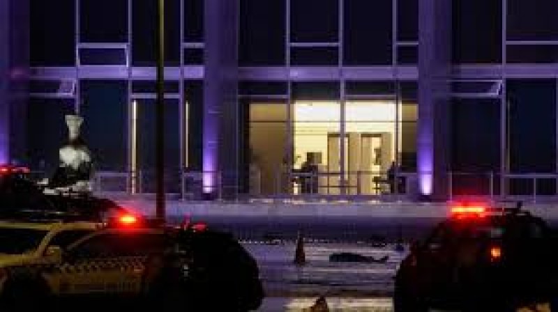 Brazil Supreme Court evacuated following blasts