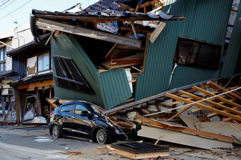 Update : Japan quake death  toll rises to 13  