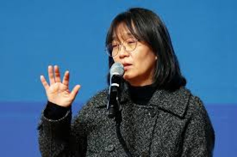 South Korea's Han Kang wins Nobel Literature Prize