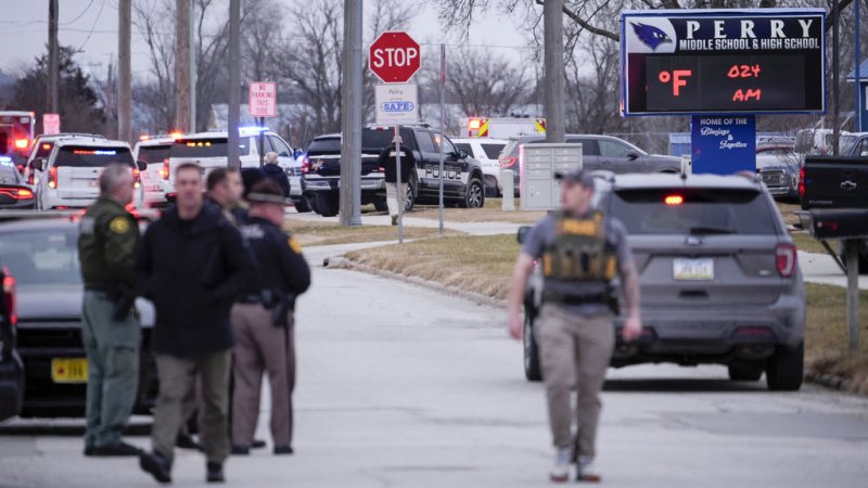 Lowa school attack: Six people shot, one fatally