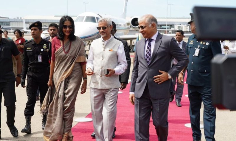 Indian External Affairs Minister Arrives in Sri Lanka 