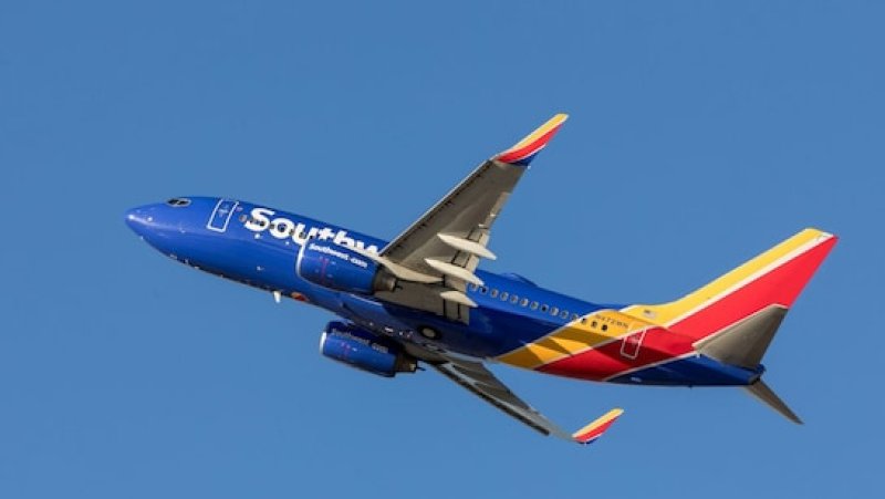 Southwest Airlines Plane Hit By Gunfire On Runway In US
