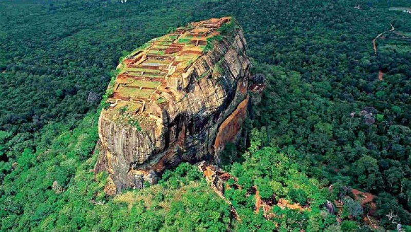 Section of rock collapses near Sigiriya, UNESCO responds