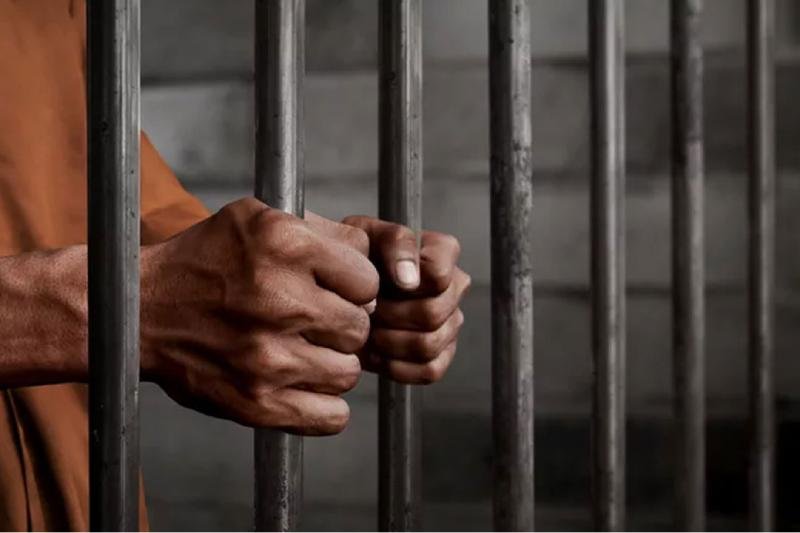 Cop sentenced to 7 years for sexual assault