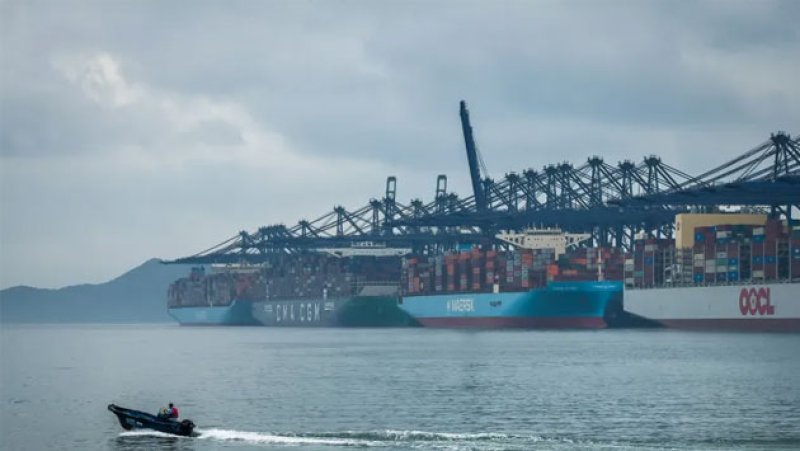 US forces raided ship headed to Iran from China