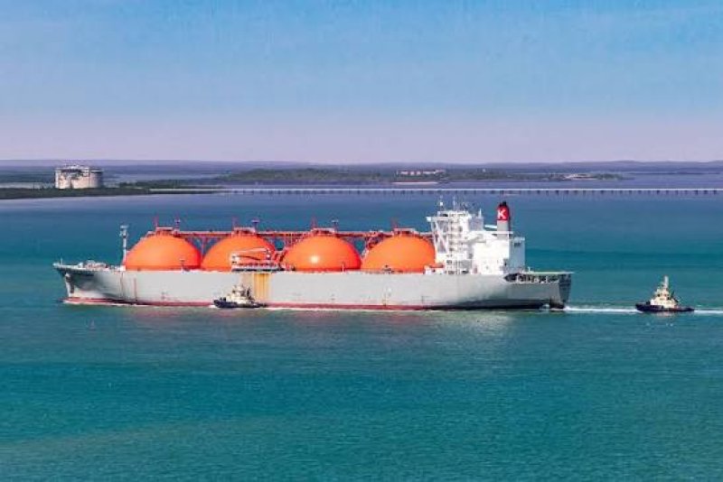 Ship carrying 3,700 metric tons of gas to arrive today