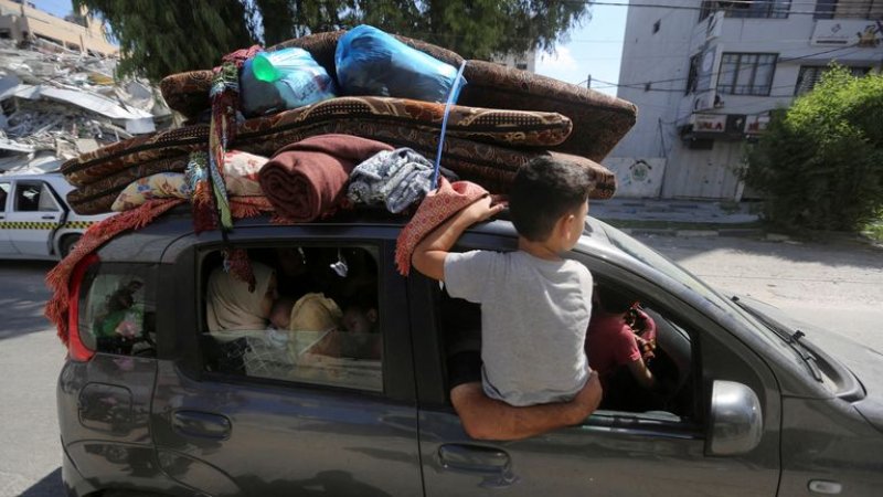 Israel begins 'localised raids' in Gaza