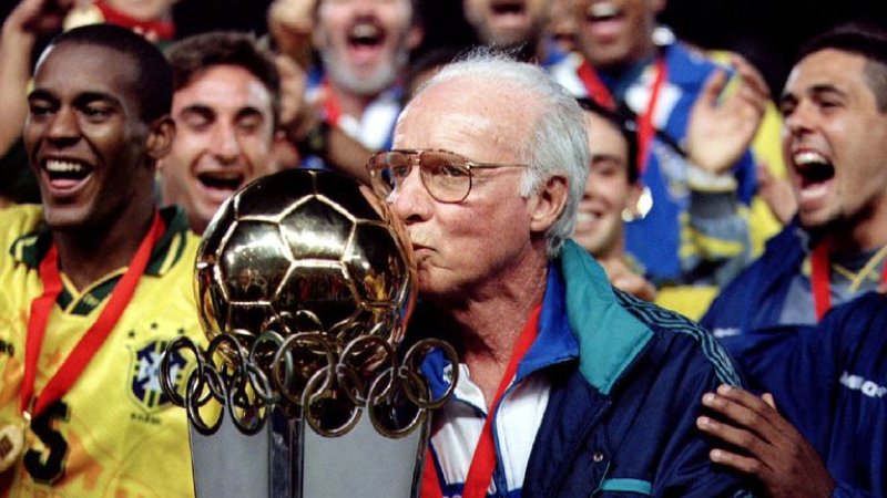 Mario Zagallo, Brazil football legend, dies at 92