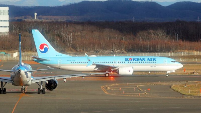  Two passenger Planes Collide At Japanese Airport