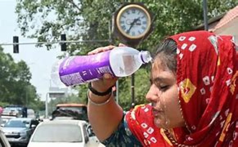 Temperatures cross 50C in northern India