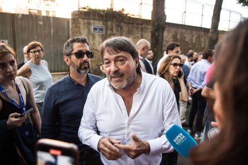 article_image