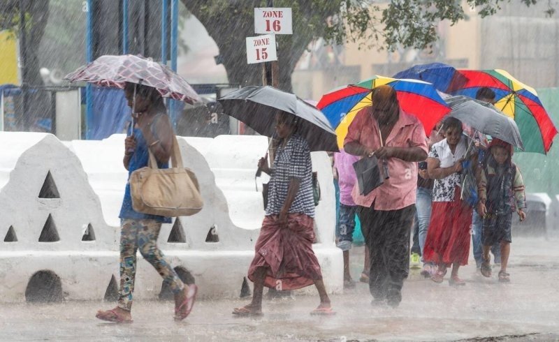 Heavy showers above 50mm can be expected in some districts