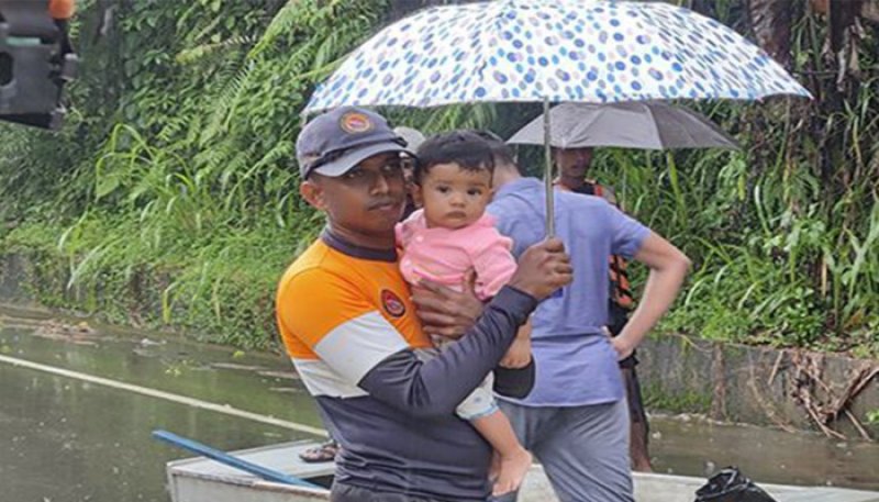 SL Army and Navy troops conduct Flood Rescue Operations